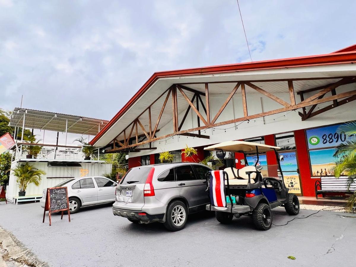 Hotel Adventure Lodge Jaco Exterior photo