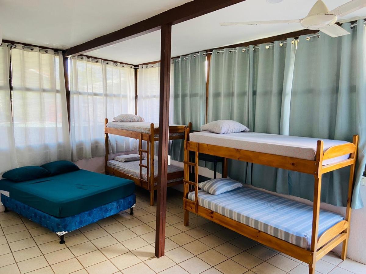 Hotel Adventure Lodge Jaco Exterior photo
