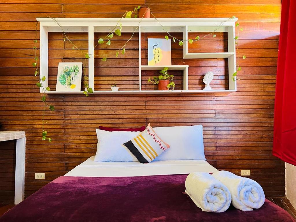 Hotel Adventure Lodge Jaco Exterior photo